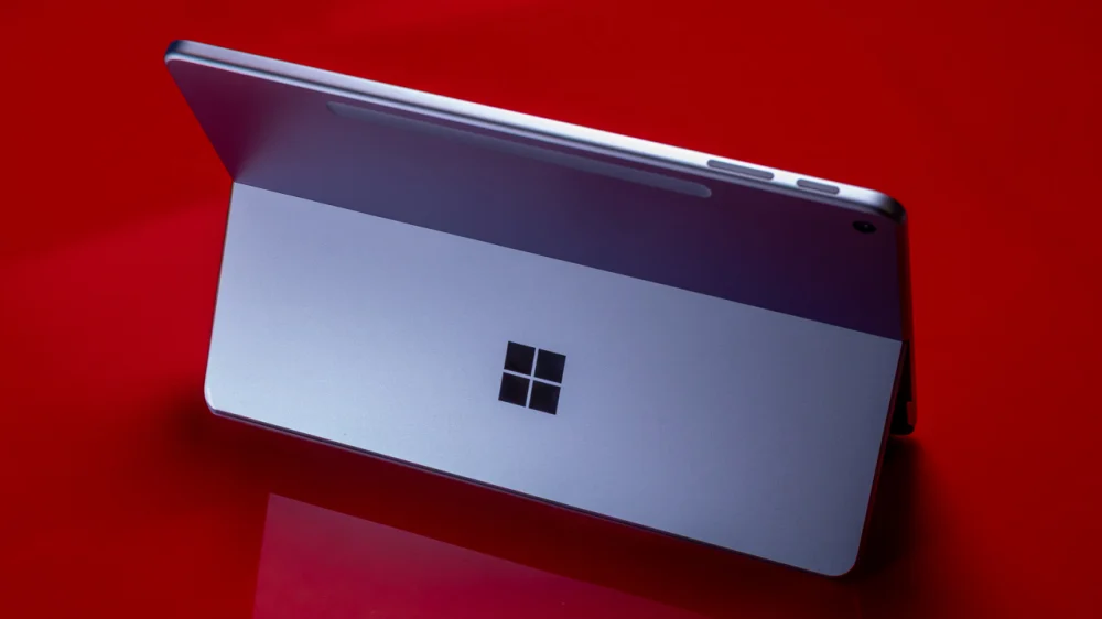 Microsoft Surface Pro (2025, 12-Inch): Trải nghiệm di động đỉnh cao cho người dùng hiện đại 11 Microsoft Surface Pro 2025 12 Inch 3