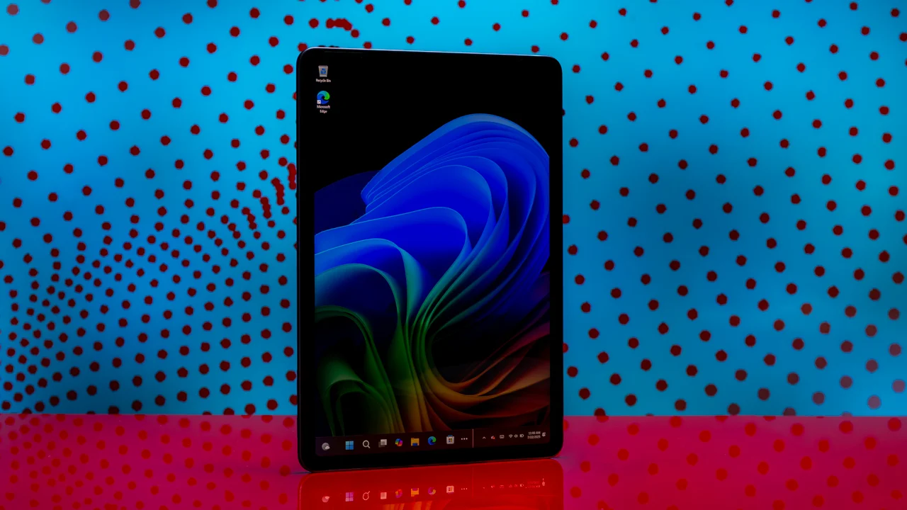 Microsoft Surface Pro (2025, 12-Inch): Trải nghiệm di động đỉnh cao cho người dùng hiện đại 15 Microsoft Surface Pro 2025 12 Inch 7