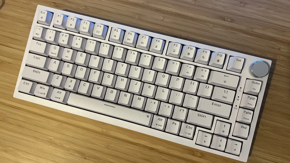 Đánh giá Newmen GM326: Bàn phím cơ quốc dân cho sinh viên & game thủ 11 Newmen GM326 5