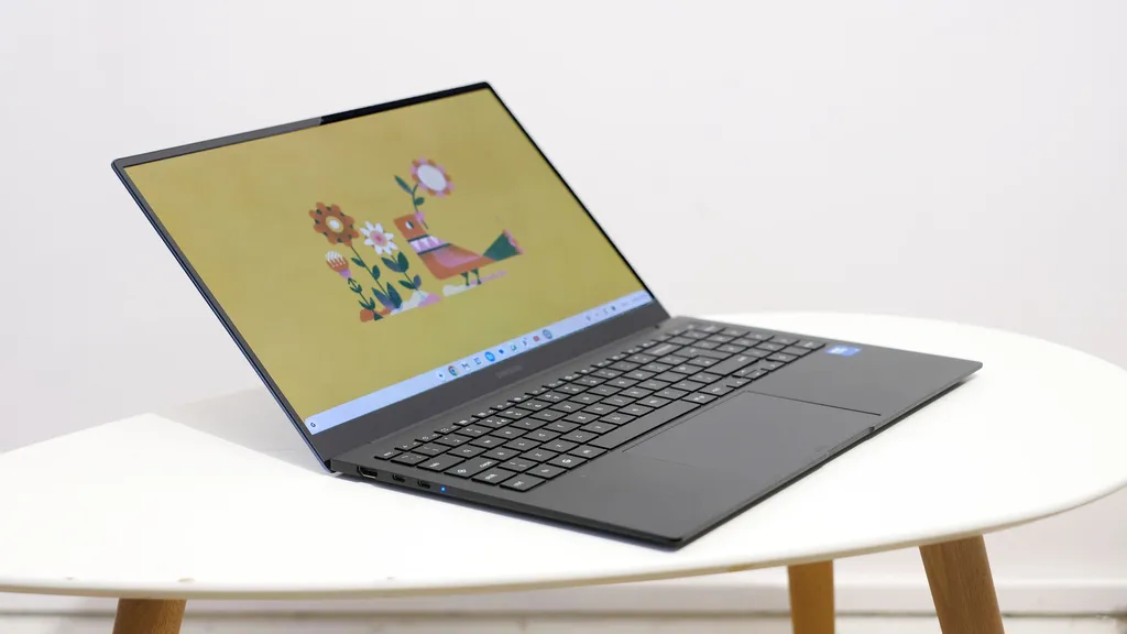 Samsung Galaxy Chromebook Plus 9