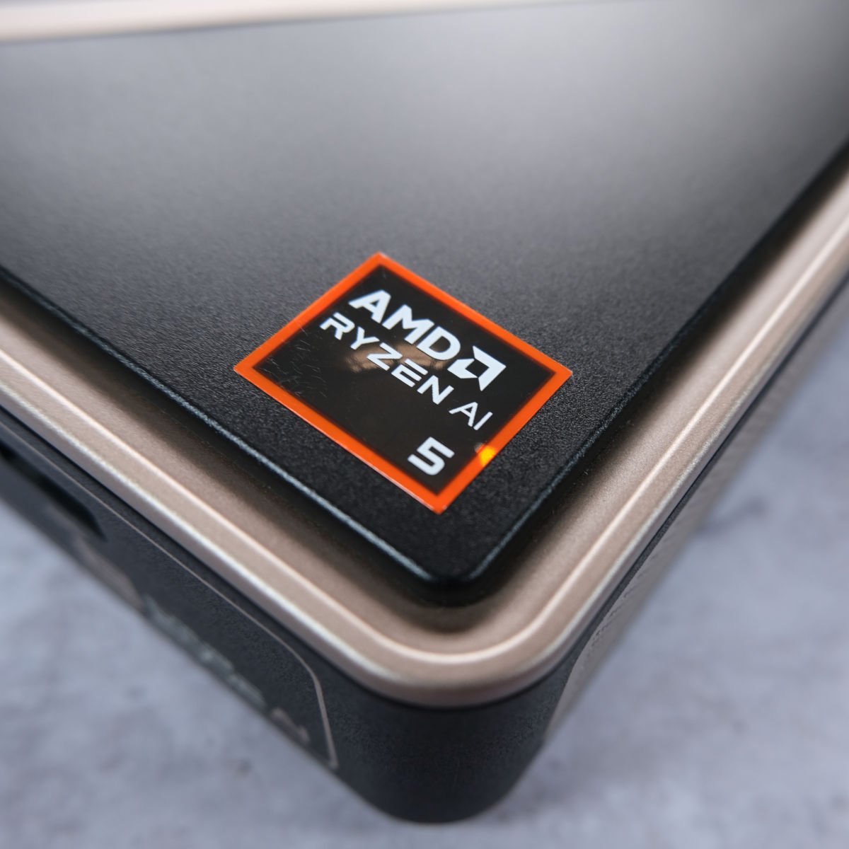 Sapphire Edge AI 340 2