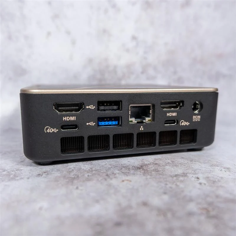 Sapphire Edge AI 340 5