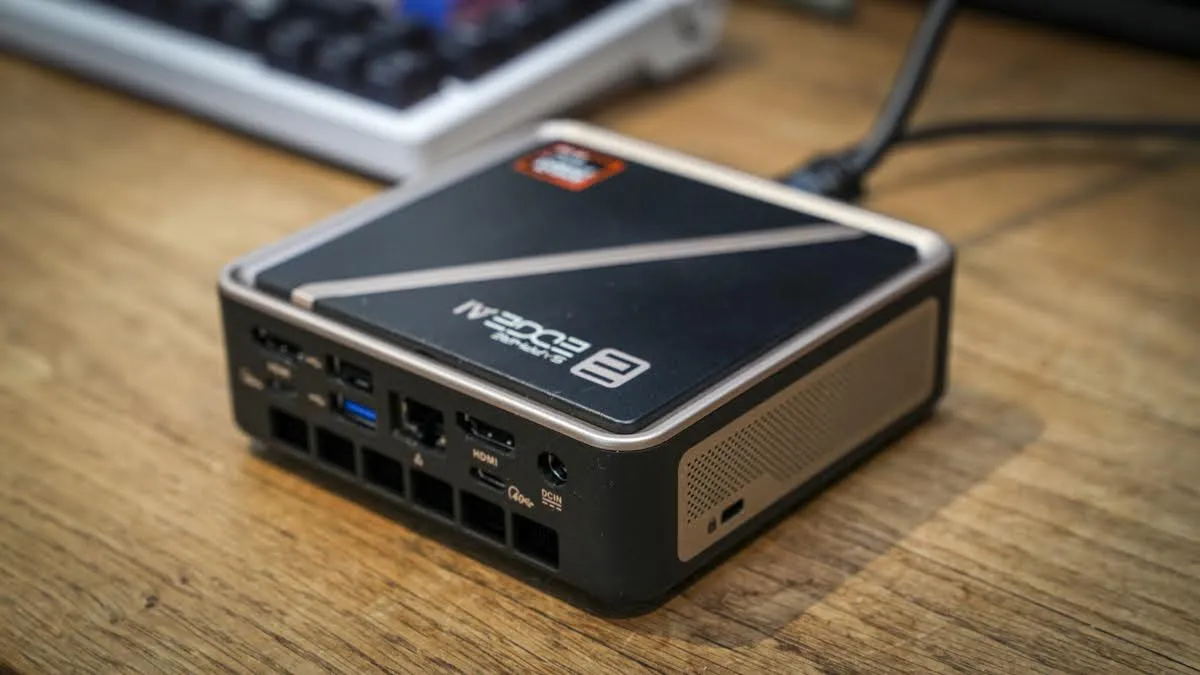 Đánh giá Sapphire Edge AI 370: Sức mạnh AI thu nhỏ trong lòng bàn tay! 11 Sapphire Edge AI 370 3 1