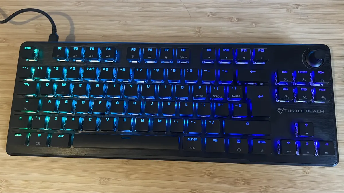 Turtle Beach Vulcan II TKL 7