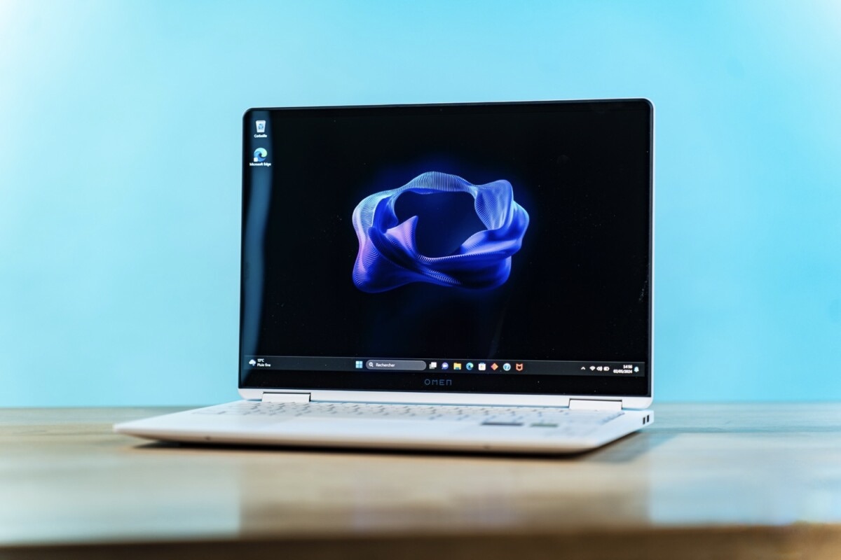 Đánh giá HP OMEN Transcend 14 (fb0031nf): Mỏng, nhẹ, đẹp và siêu yên tĩnh – Liệu có phải laptop 14 inch hoàn hảo? 32 hp omen transcend 14 2024 hero 1200x800 1