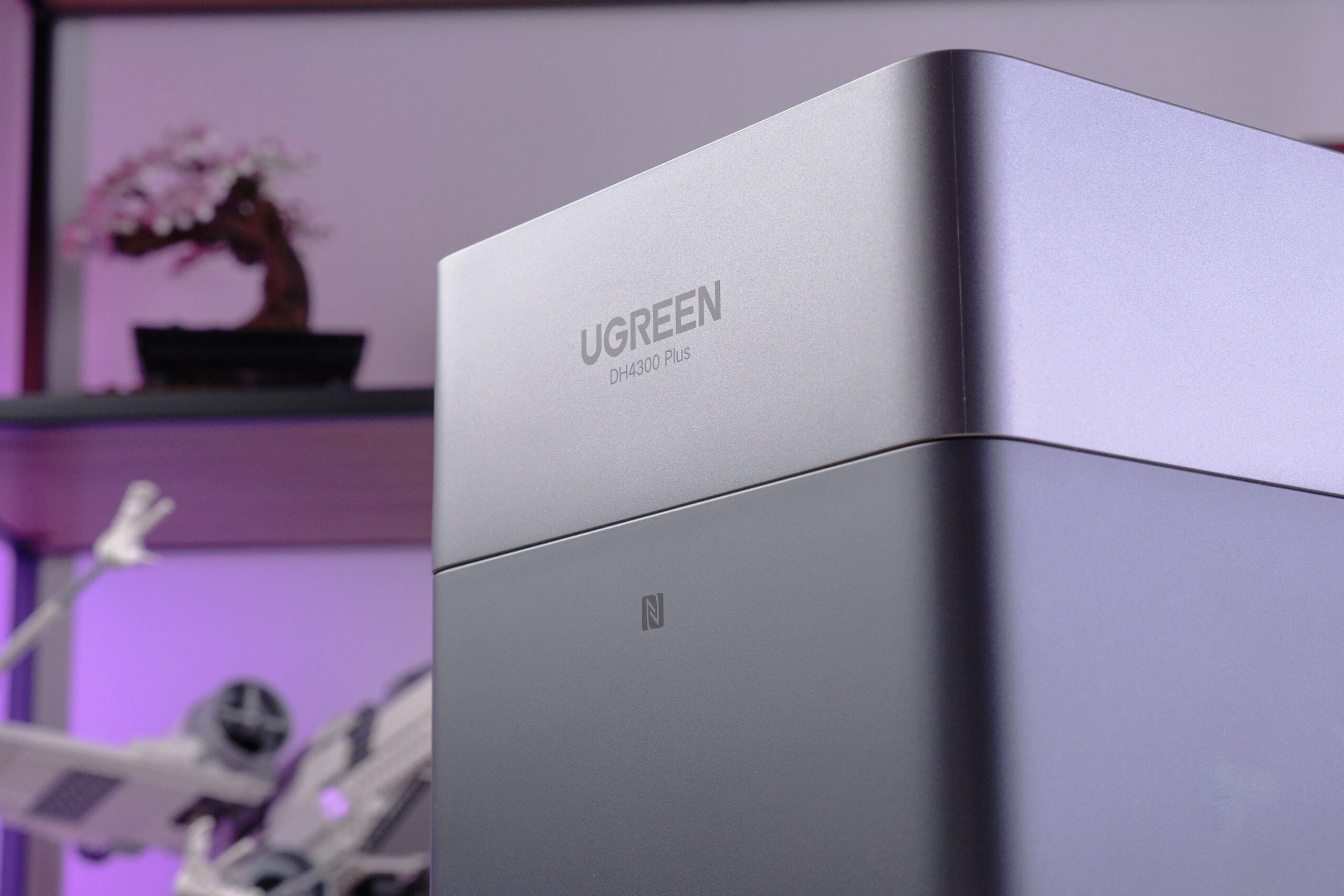 Đánh giá Ugreen NASync DH4300 Plus – Thiết bị lưu trữ đa năng cho làm việc từ xa và giải trí 4K 16 ugreen nasync dh4300 plus 2 scaled