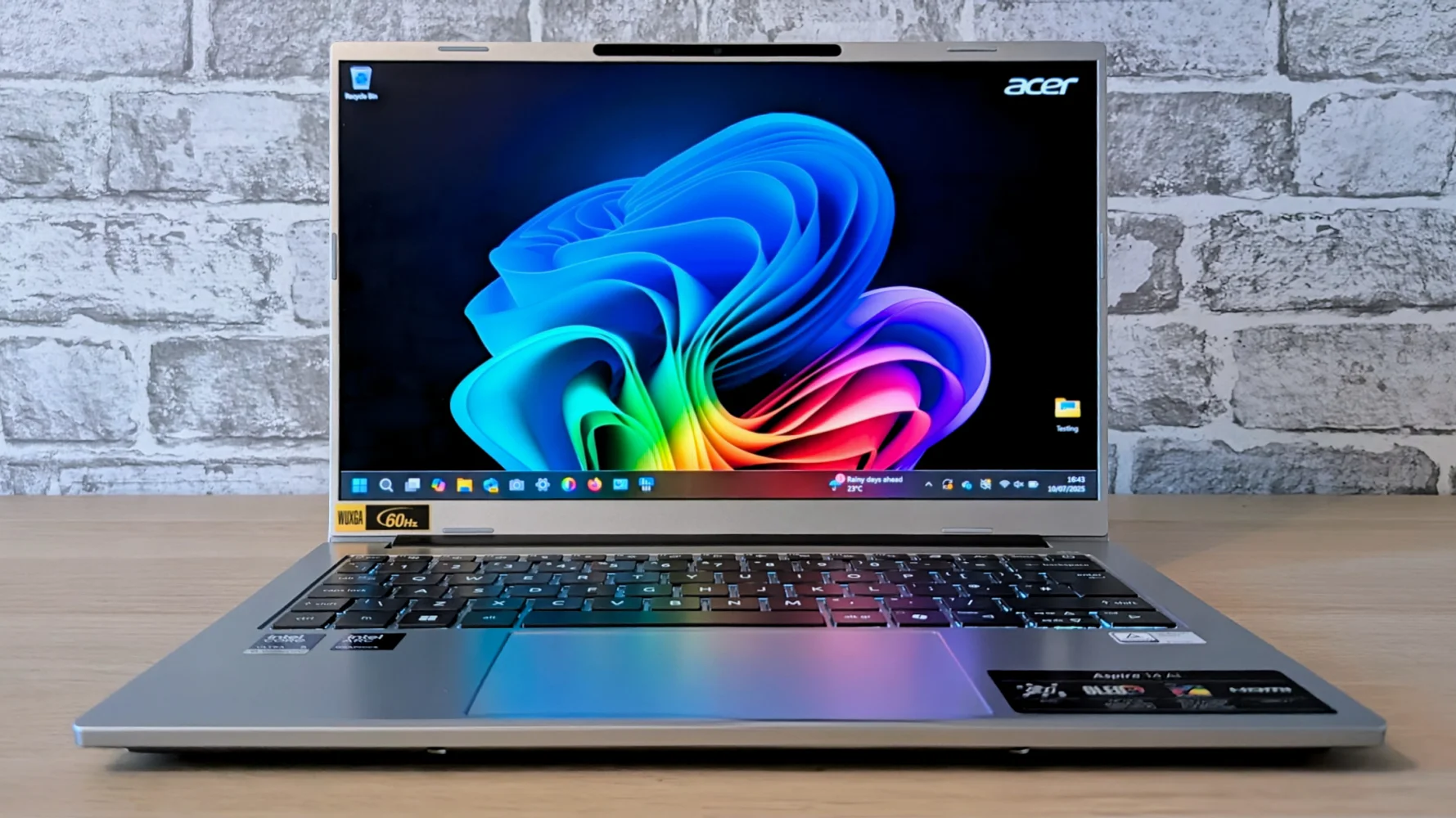 Đánh giá Acer Aspire 14 AI (A14-53M) – Laptop AI mỏng nhẹ, hiệu năng mạnh mẽ cho học tập, làm việc và giải trí 24 Acer Aspire 14 AI A14 53M12