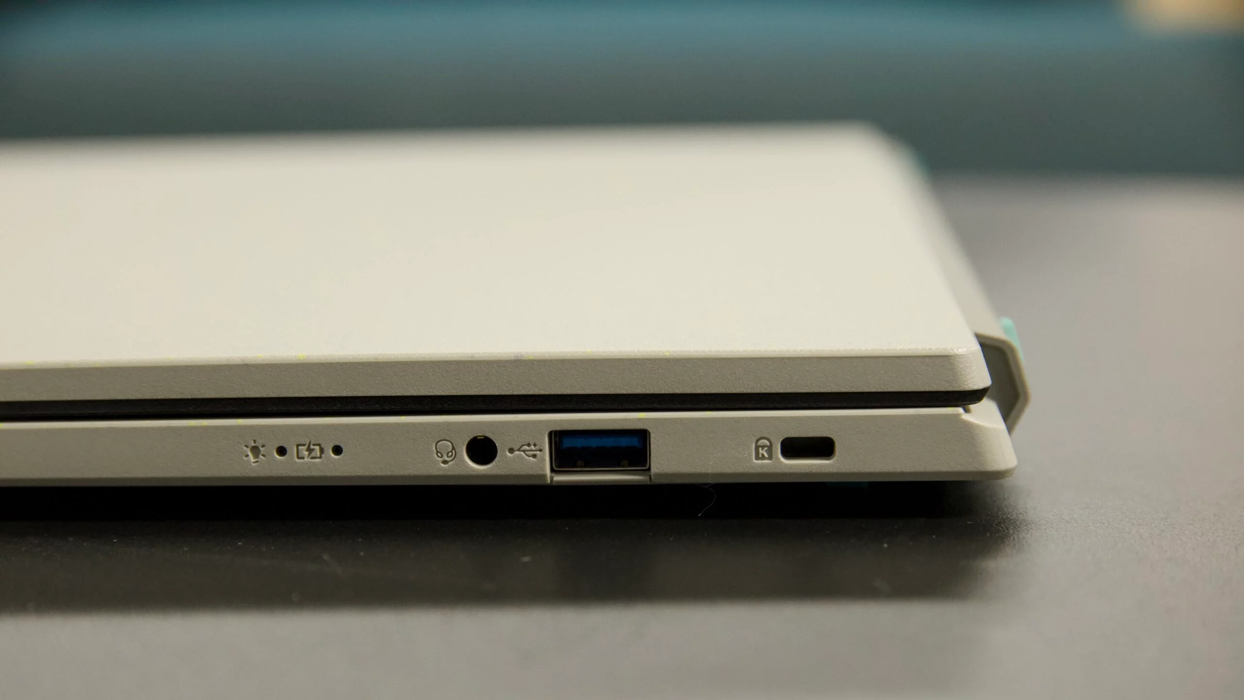 Đánh giá Acer Aspire Vero 16 – Chiếc laptop thân thiện môi trường với màn hình 16 inch rộng rãi và hiệu năng bền bỉ cho công việc hằng ngày 21 Acer Aspire Vero 16.15