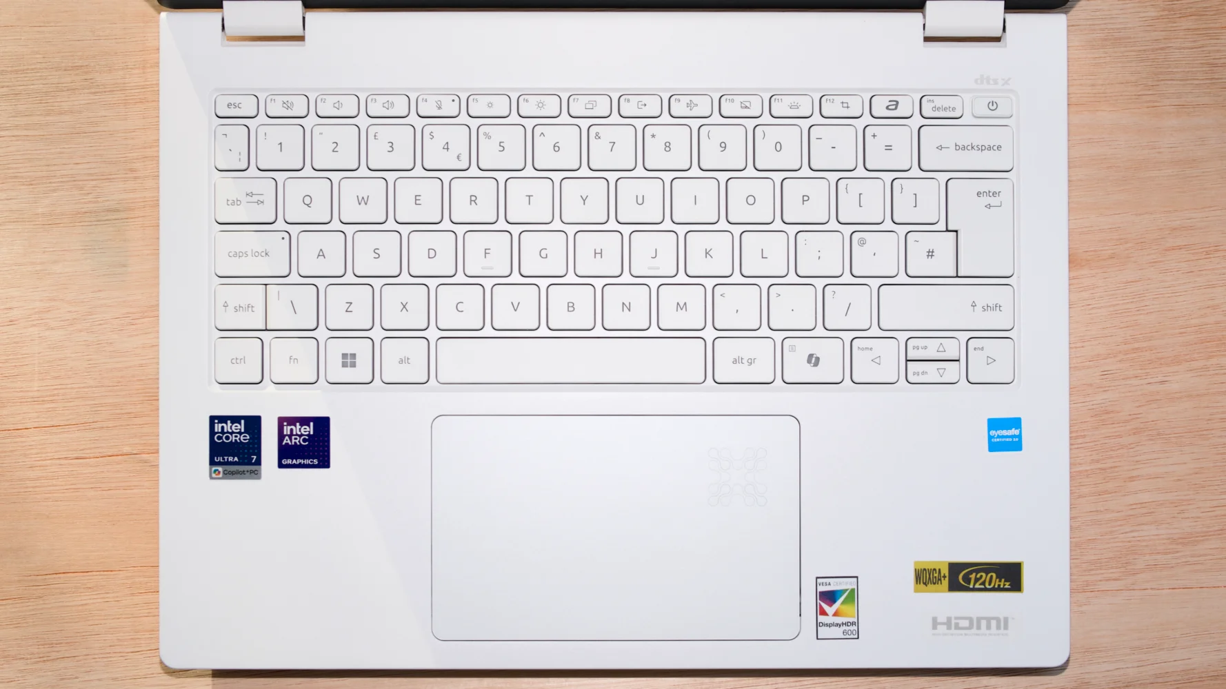 Đánh giá Acer Swift Edge 14 AI – laptop siêu nhẹ tích hợp AI, hiệu năng mạnh mẽ với Intel Core Ultra và màn hình OLED cao cấp 26 Acer Swift Edge 14 AI.15
