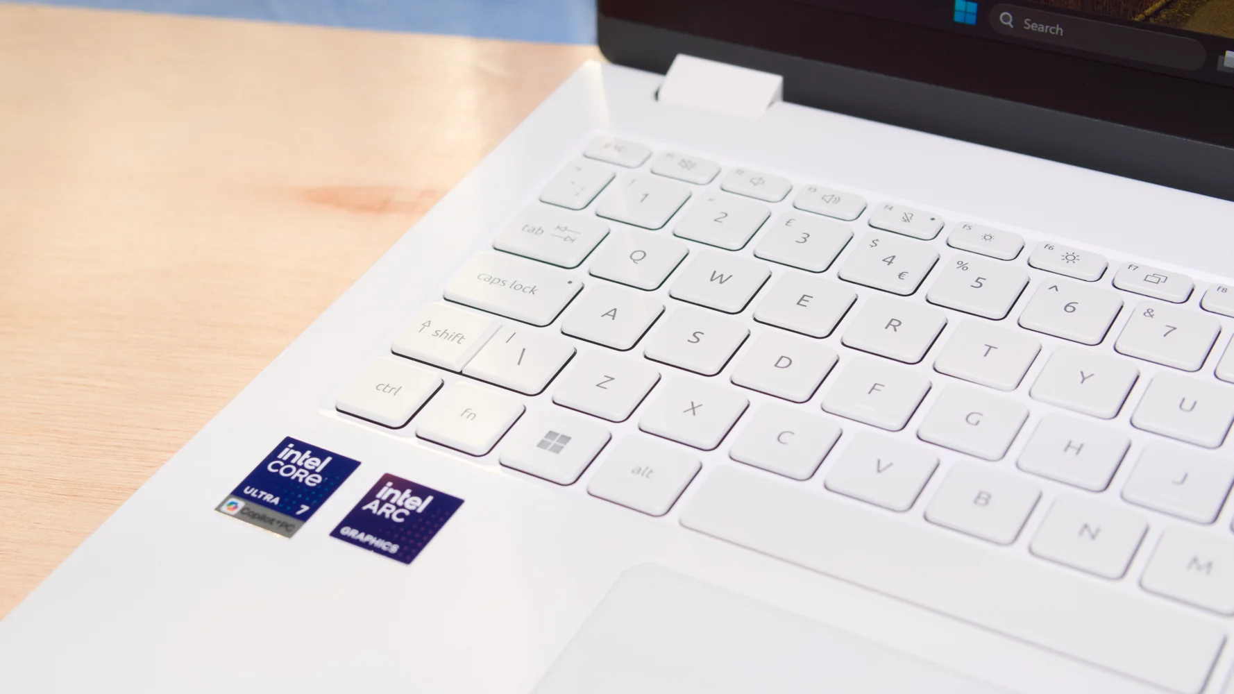 Đánh giá Acer Swift Edge 14 AI – laptop siêu nhẹ tích hợp AI, hiệu năng mạnh mẽ với Intel Core Ultra và màn hình OLED cao cấp 22 Acer Swift Edge 14 AI.17