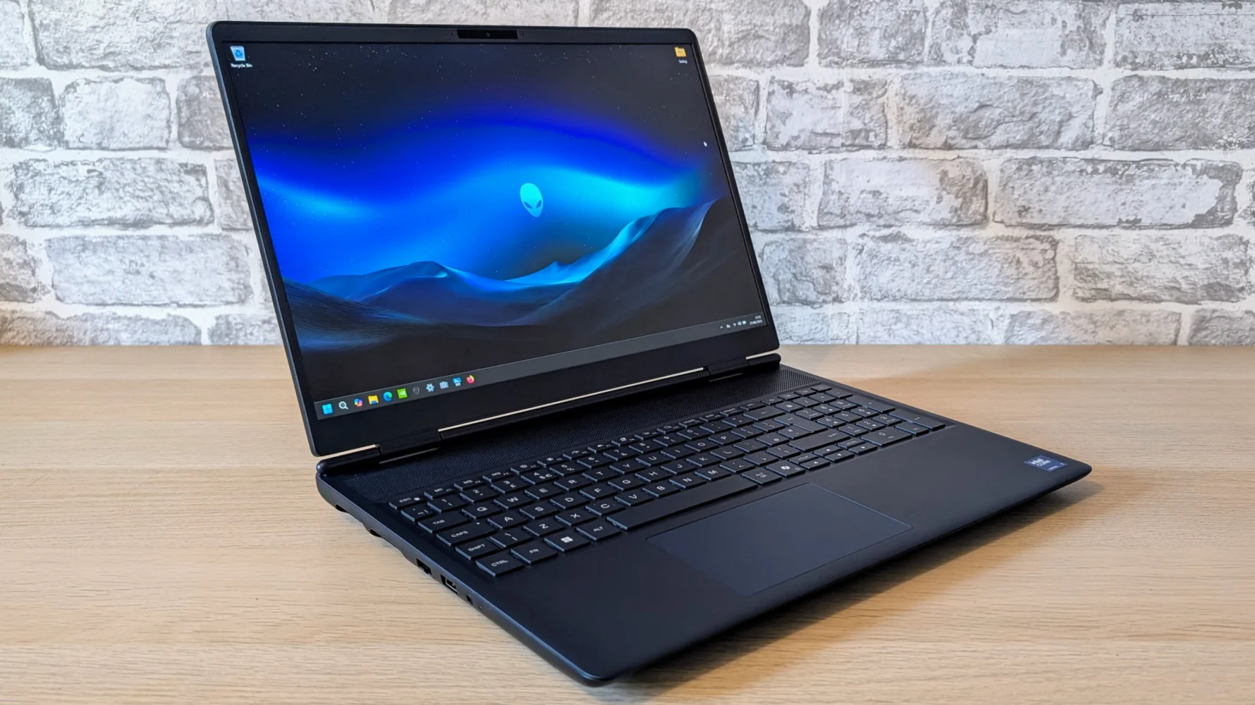 Đánh giá Alienware 16X Aurora – Cỗ máy chiến game mạnh mẽ với GPU RTX, tản nhiệt tối ưu và trải nghiệm cao cấp 22 Alienware 16X Aurora.16