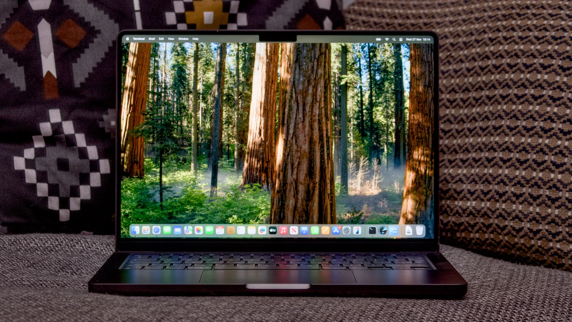 Apple MacBook Pro 14 inch M4.15