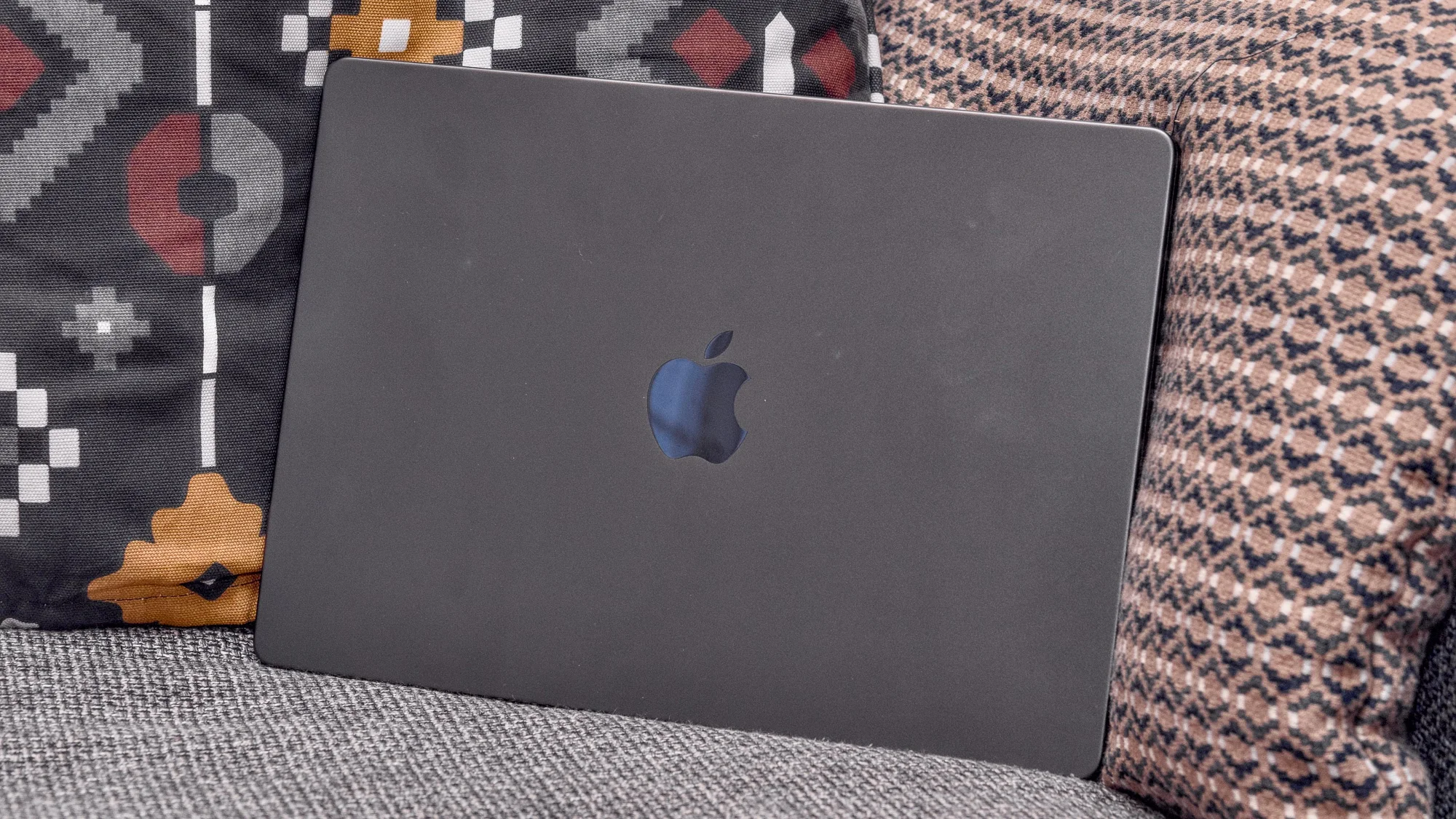 Apple MacBook Pro 14 inch M4.8