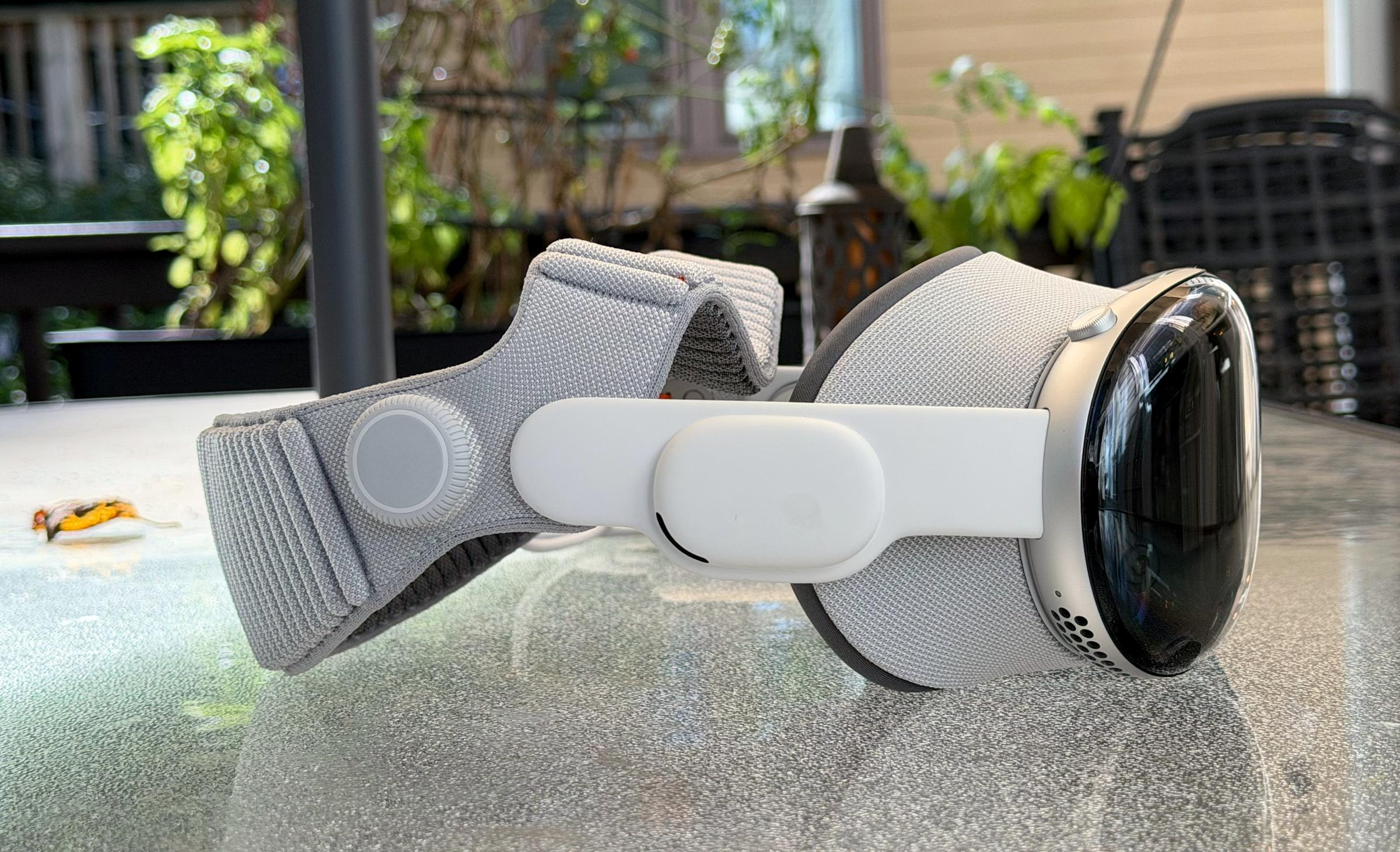 Apple Vision Pro M5 6