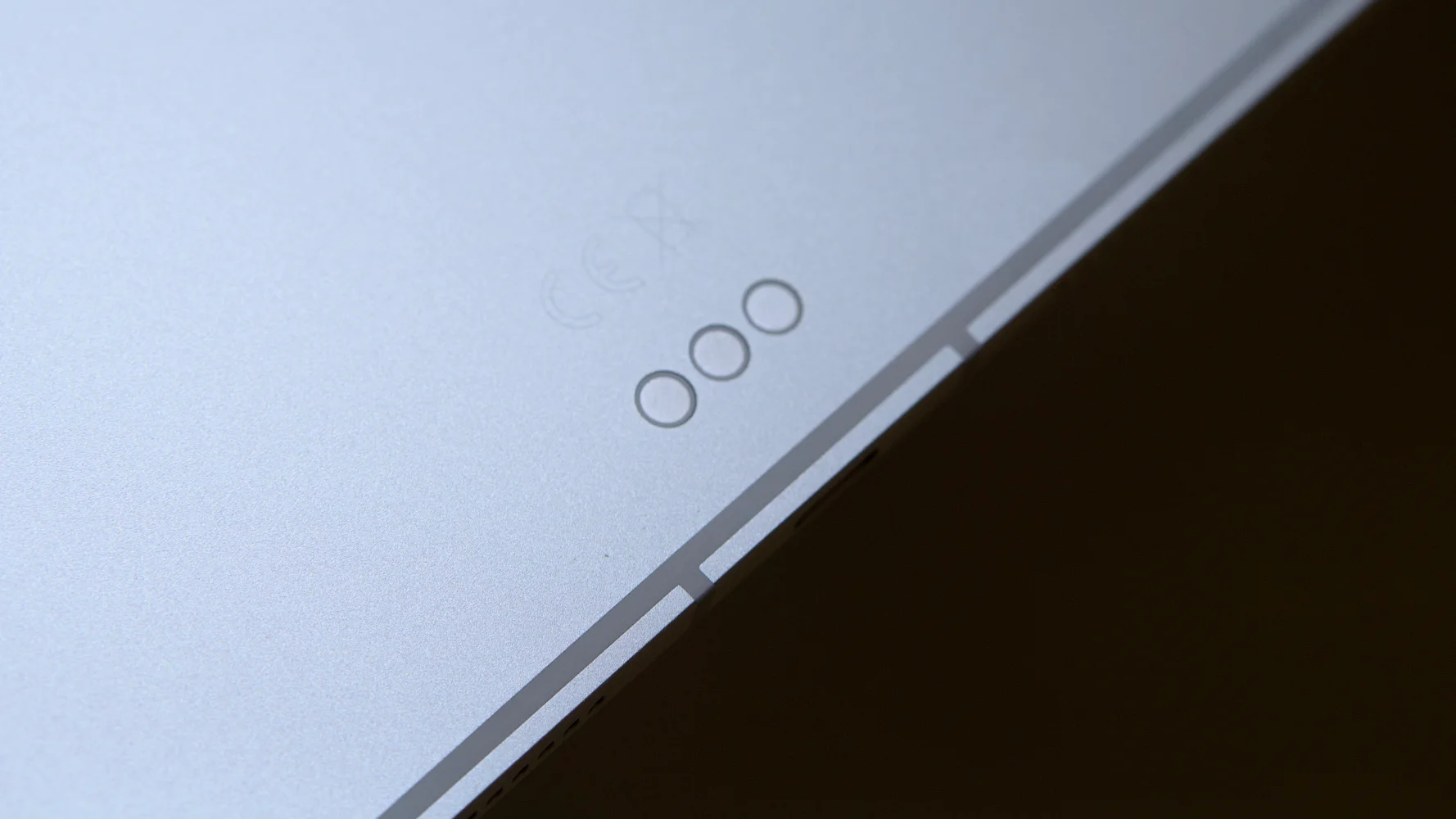 Đánh giá Apple iPad Pro (M5, 2025) – Hiệu năng bứt phá với chip M5, màn hình tuyệt mỹ và trải nghiệm đẳng cấp cho sáng tạo nội dung 18 Apple iPad Pro M5 20256