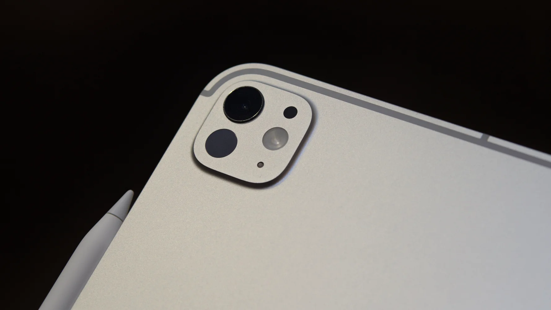 Đánh giá Apple iPad Pro (M5, 2025) – Hiệu năng bứt phá với chip M5, màn hình tuyệt mỹ và trải nghiệm đẳng cấp cho sáng tạo nội dung 20 Apple iPad Pro M5 20257