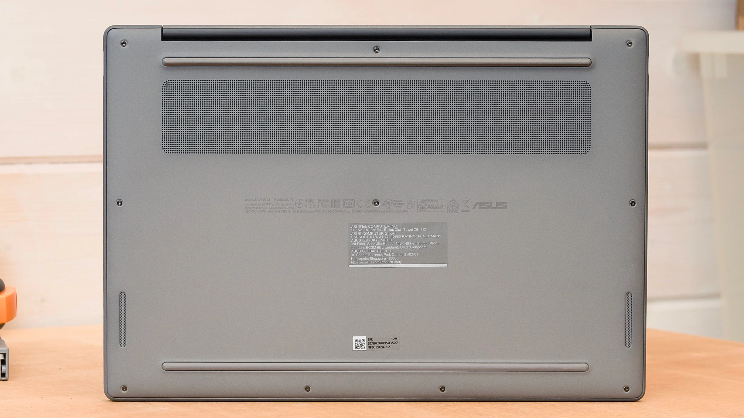 Đánh giá Asus Zenbook A14 – Laptop siêu mỏng nhẹ với hiệu năng vượt trội cho người dùng hiện đại 15 Asus Zenbook A14.6