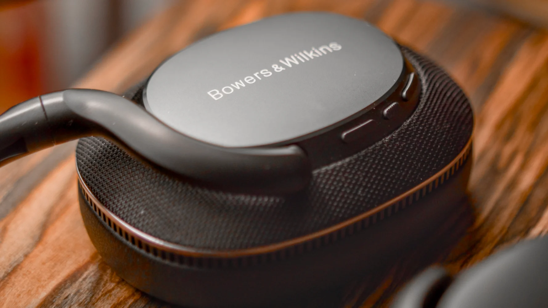 Đánh giá Bowers & Wilkins Px7 S3 – Tai nghe không dây cao cấp với chất âm audiophile và công nghệ chống ồn vượt trội 14 Bowers Wilkins Px7 S3.5