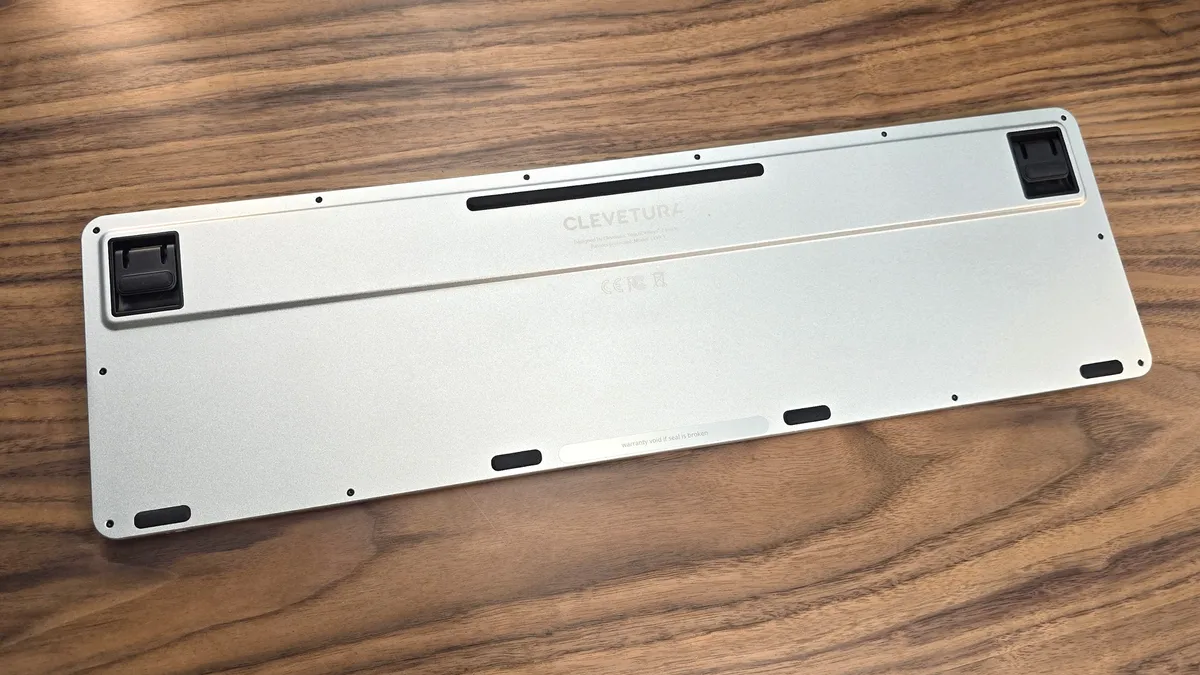 Đánh giá Clevetura CLVX 1 – Bàn phím cảm ứng thông minh với công nghệ điều khiển cử chỉ thế hệ mới 17 Clevetura CLVX 13.jpg