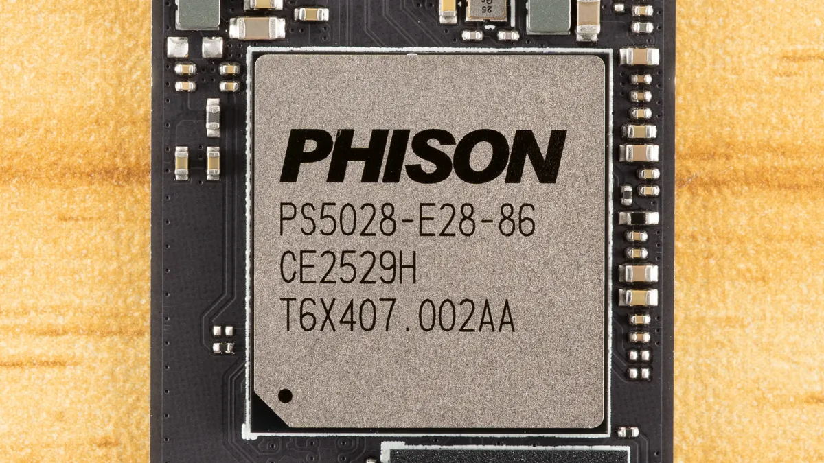 Corsair MP700 Pro XT 2TB.4.jpg