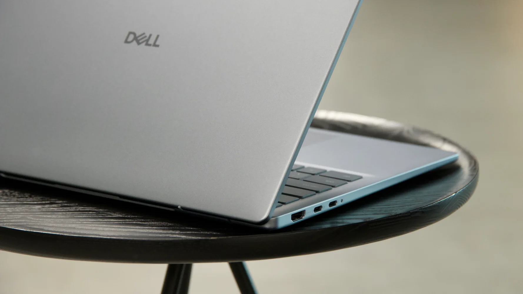 Đánh giá Dell 14 Plus – Laptop tầm trung mạnh mẽ, màn hình sắc nét và hiệu năng tối ưu cho công việc hàng ngày 18 Dell 14 Plus15