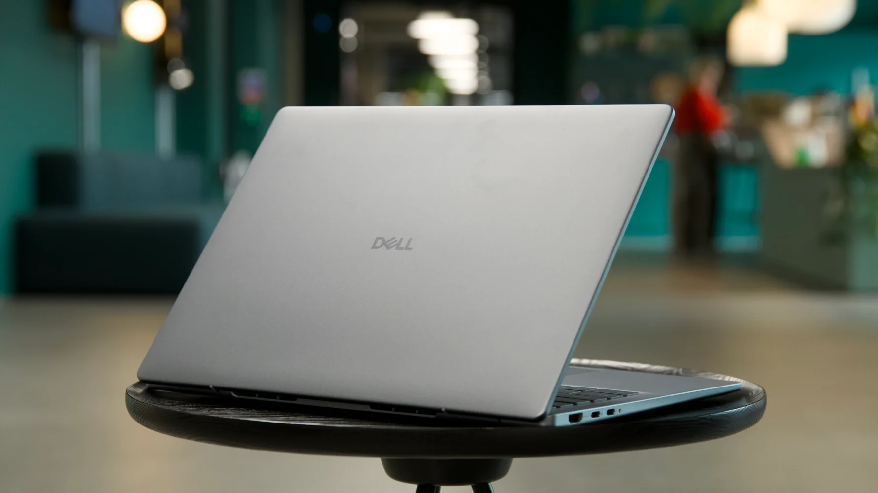 Đánh giá Dell 14 Plus – Laptop tầm trung mạnh mẽ, màn hình sắc nét và hiệu năng tối ưu cho công việc hàng ngày 31 Dell 14 Plus17