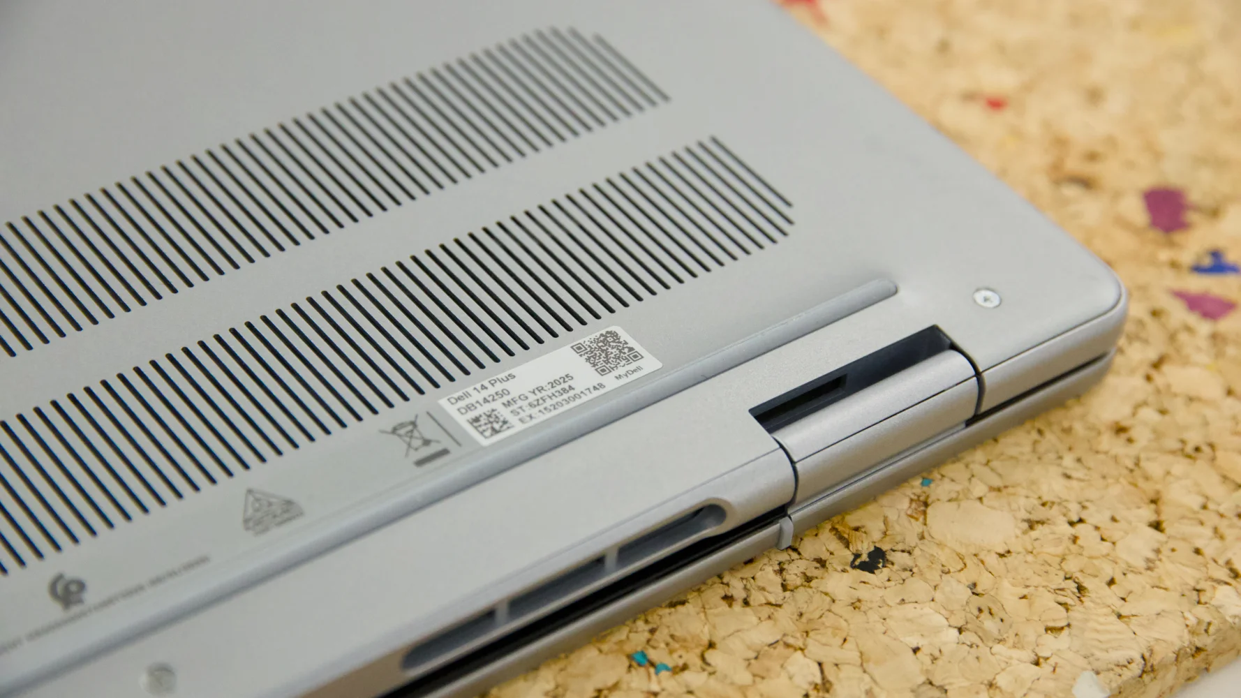 Đánh giá Dell 14 Plus – Laptop tầm trung mạnh mẽ, màn hình sắc nét và hiệu năng tối ưu cho công việc hàng ngày 22 Dell 14 Plus8