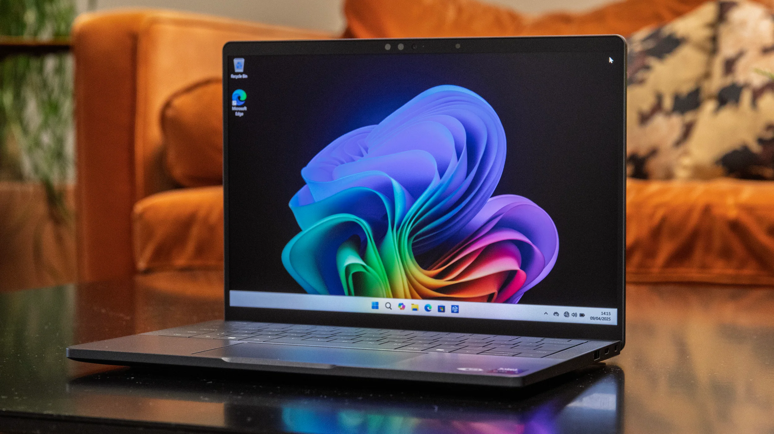 Đánh giá Dell Pro 13 Premium – Laptop doanh nhân siêu nhẹ, hiệu năng bền bỉ và thiết kế cao cấp cho công việc hiện đại 33 Dell Pro 13 Premium16