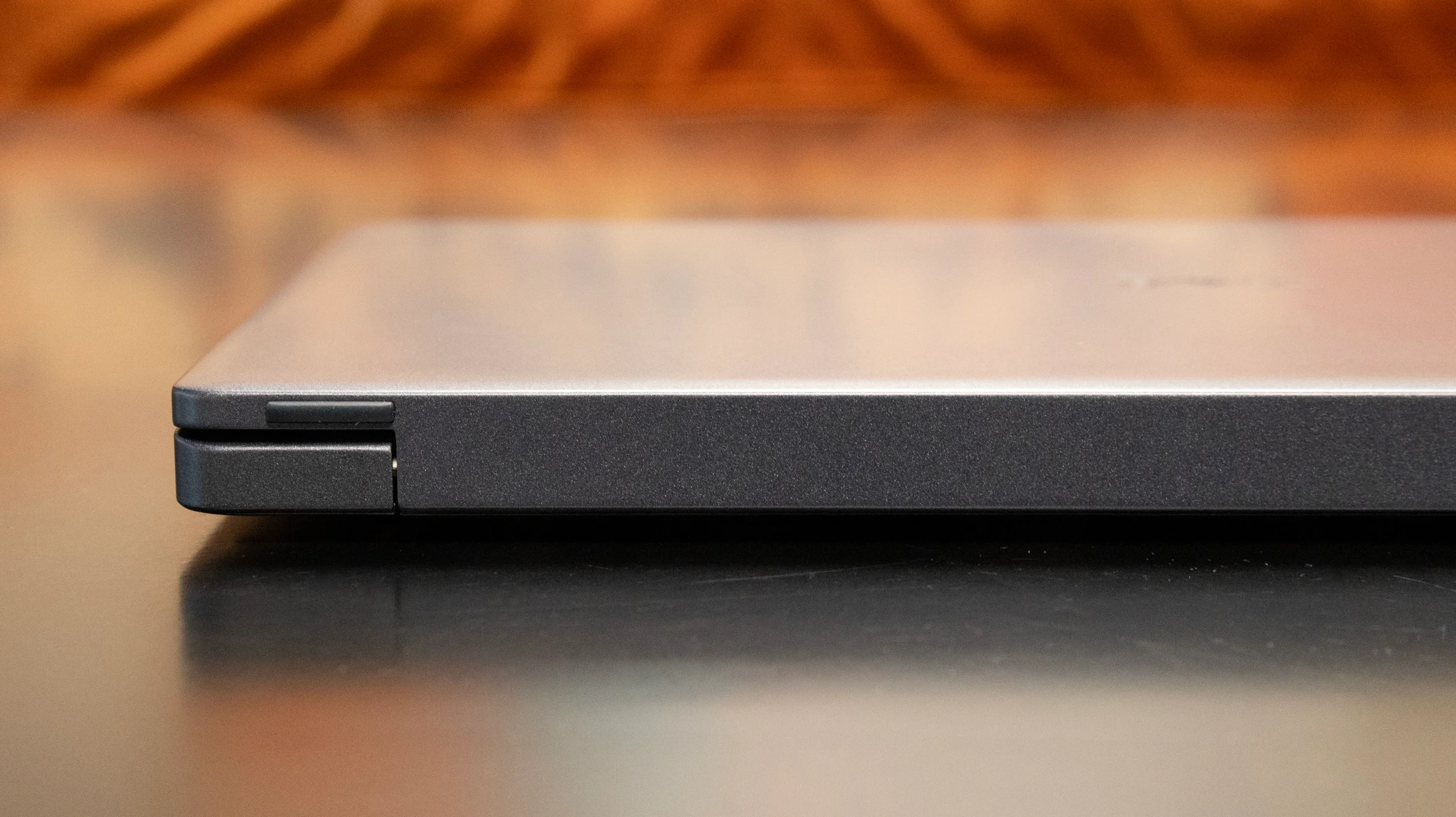 Đánh giá Dell Pro 13 Premium – Laptop doanh nhân siêu nhẹ, hiệu năng bền bỉ và thiết kế cao cấp cho công việc hiện đại 21 Dell Pro 13 Premium7