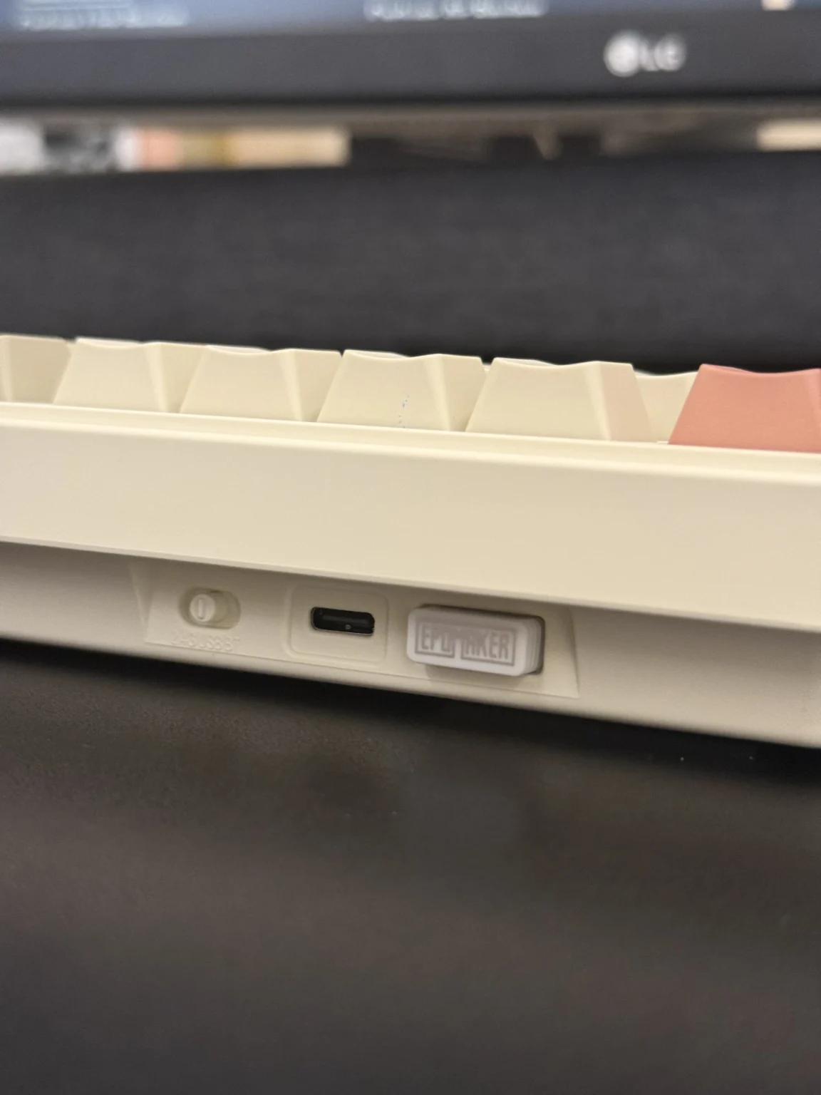 Epomaker RT82: Lựa chọn hoàn hảo cho người mới chơi bàn phím cơ 23 Epomaker RT82 10