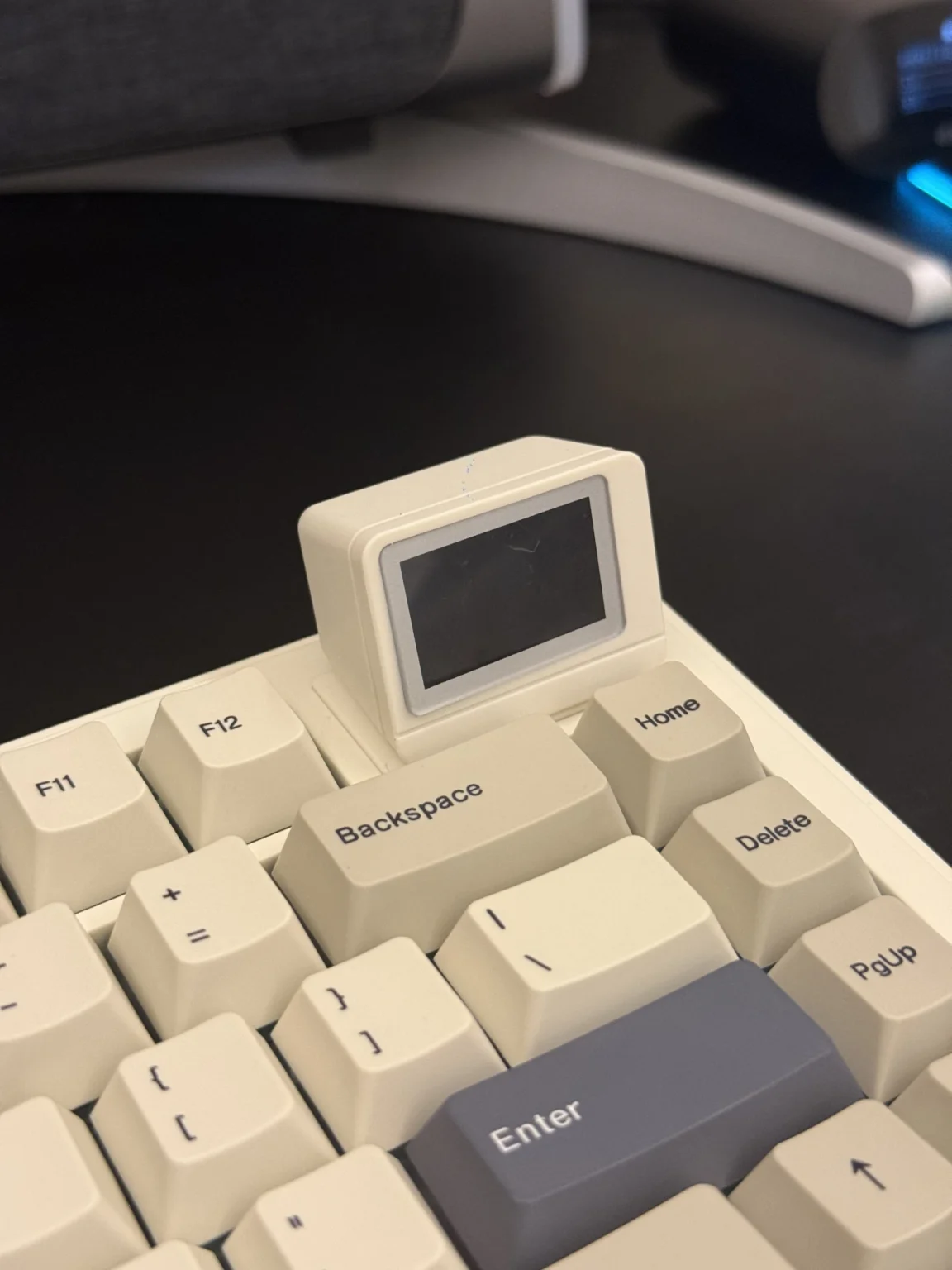 Epomaker RT82: Lựa chọn hoàn hảo cho người mới chơi bàn phím cơ 19 Epomaker RT82 6