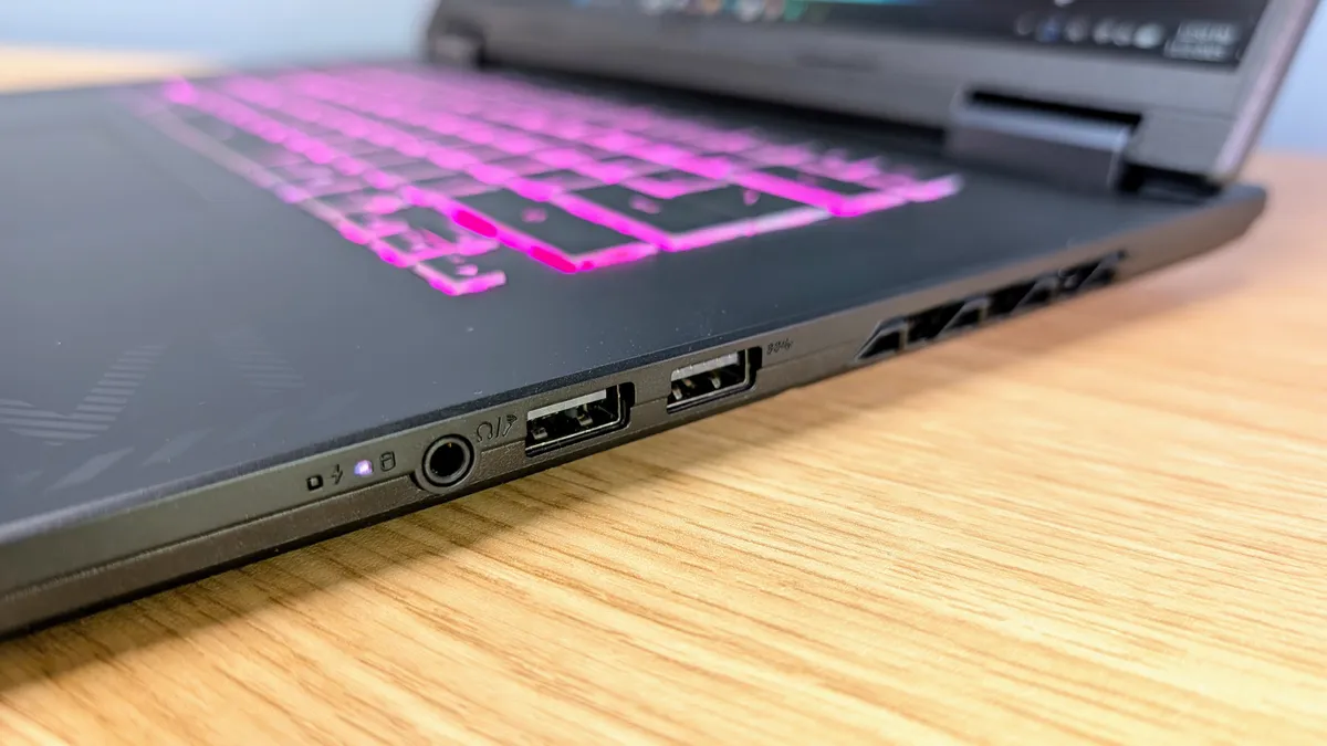 Gigabyte Gaming A16 Pro8.jpg