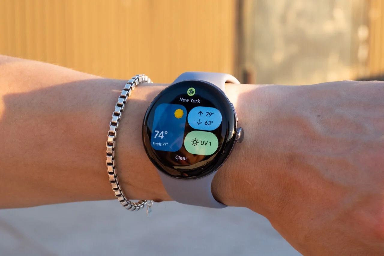 Google Pixel Watch 4 5