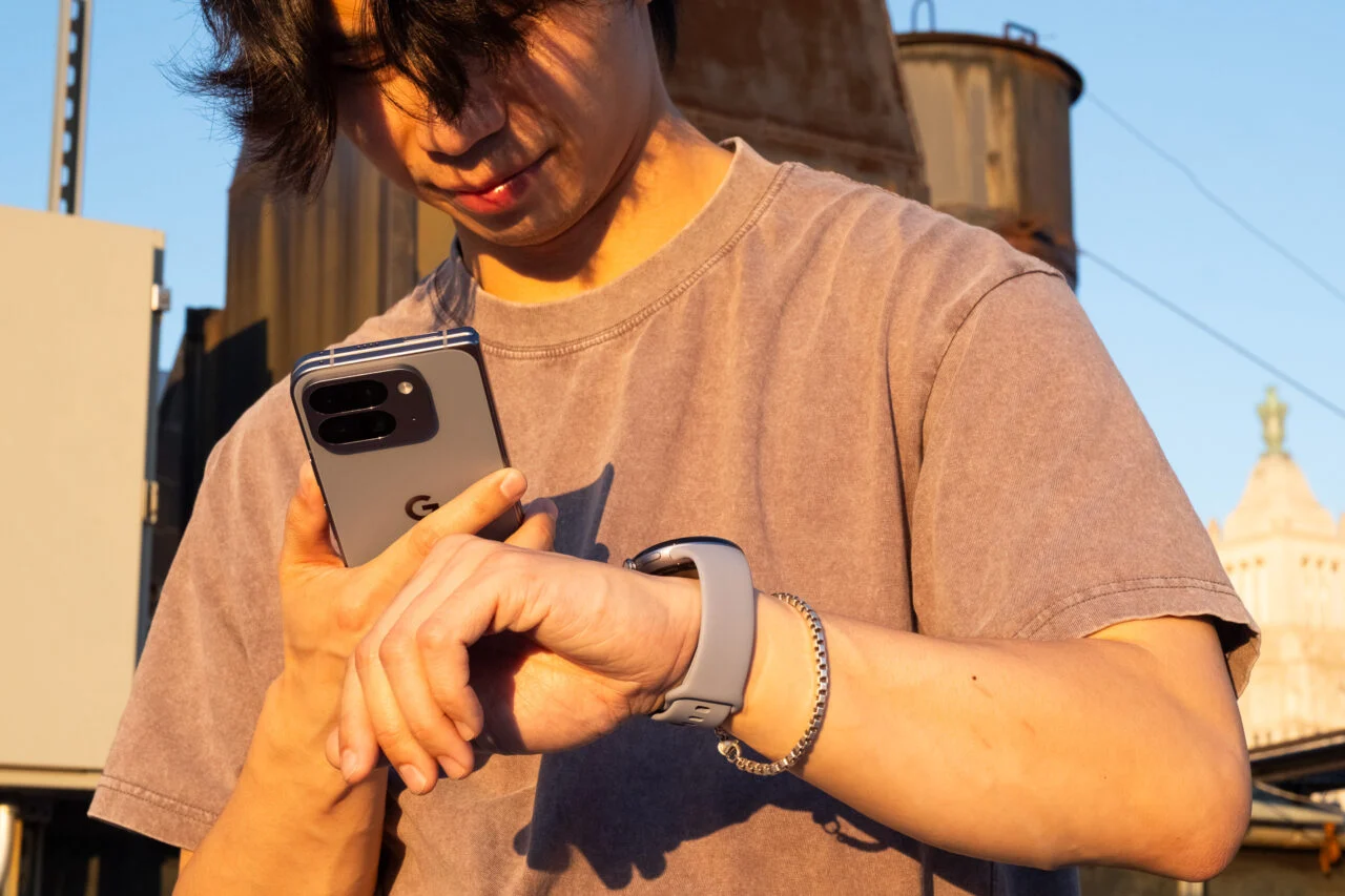 Google Pixel Watch 4 7