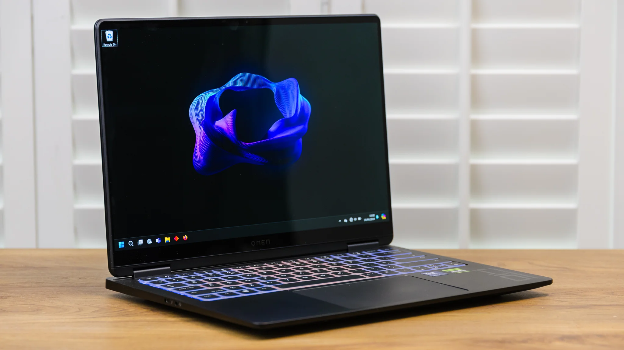 HP Omen Transcend 14.24