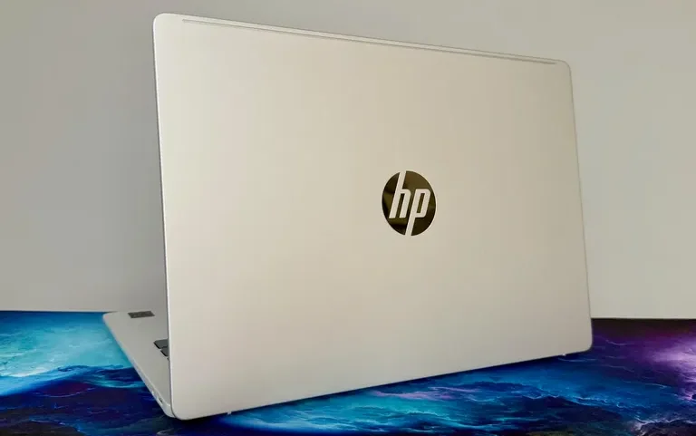 Top những chiếc laptop HP tốt nhất hiện nay - Bền bỉ, mạnh mẽ, tối ưu cho mọi nhu cầu từ văn phòng đến sáng tạo 10 HP OmniBook 5 14 e1764760951140