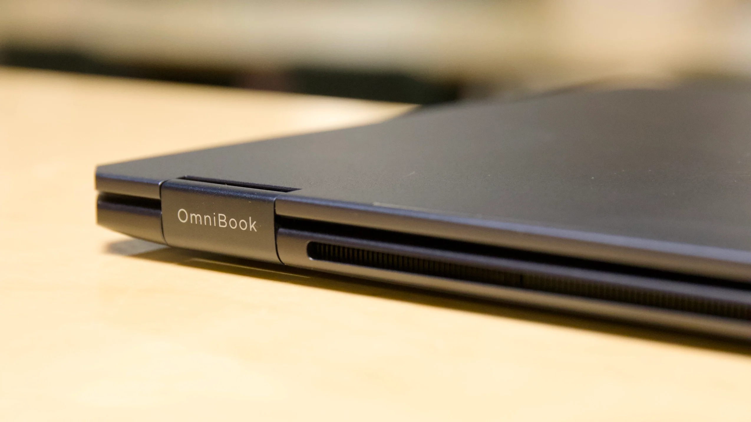 Đánh giá HP OmniBook Ultra Flip 14 – Laptop 2 trong 1 cao cấp với thiết kế xoay gập linh hoạt, hiệu năng mạnh mẽ và trải nghiệm AI hiện đại 29 HP OmniBook Ultra Flip 14.15