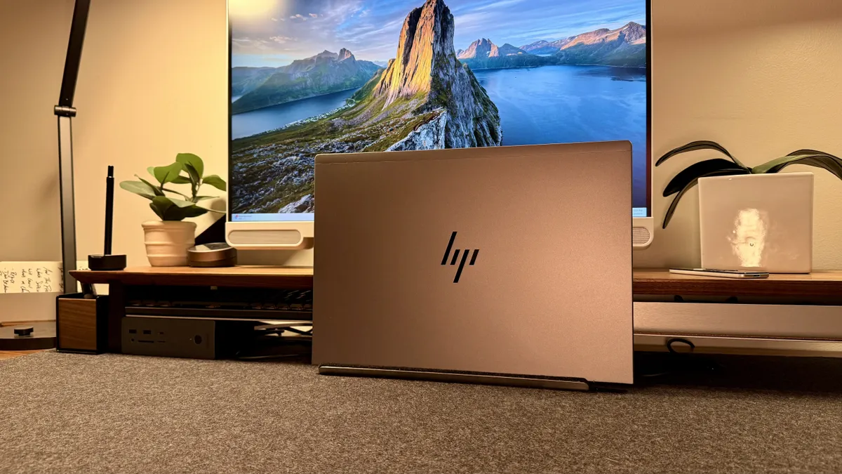 HP ZBook X G1i 3