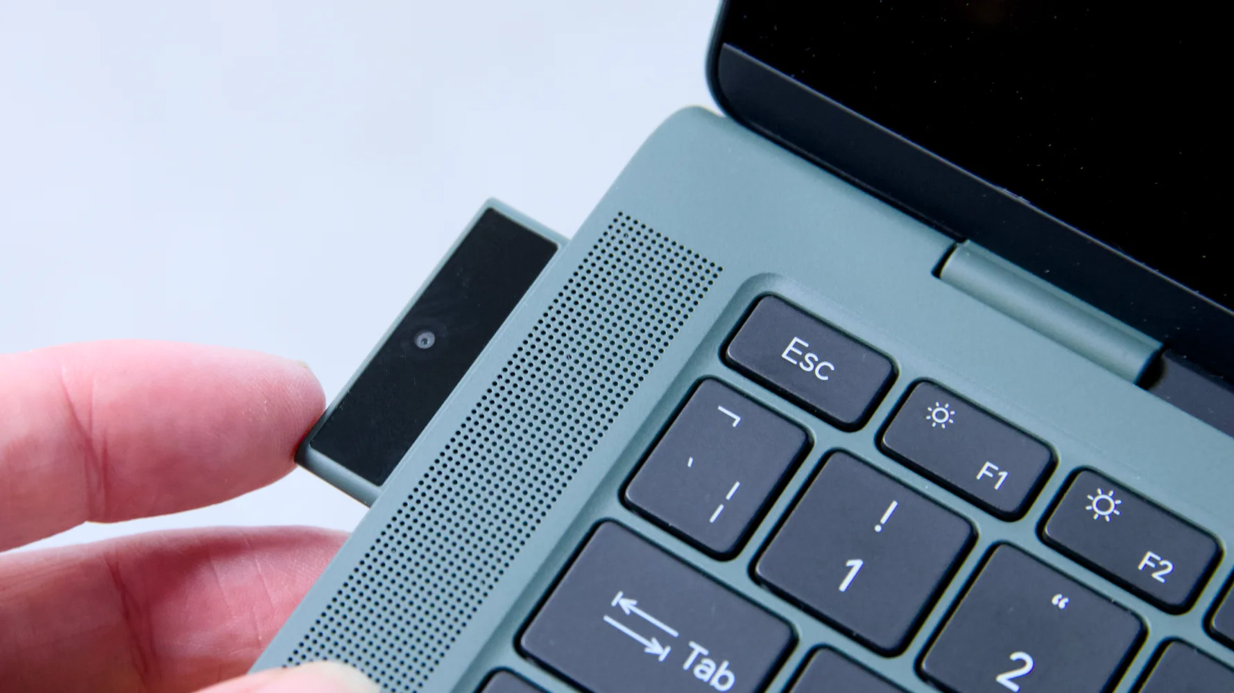 Đánh giá Honor MagicBook Art 14 (2025) – Chiếc ultrabook siêu nhẹ, thiết kế nghệ thuật và hiệu năng vượt trội cho thế hệ sáng tạo mới 28 Honor MagicBook Art 14 20259