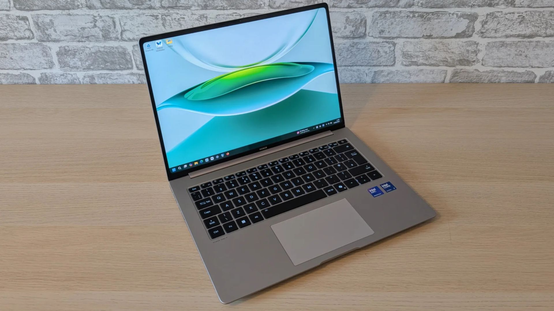 Đánh giá Honor MagicBook Pro 14 – Chiếc laptop lý tưởng cho người dùng cần hiệu năng mạnh và thiết kế cao cấp 1 Honor MagicBook Pro 141