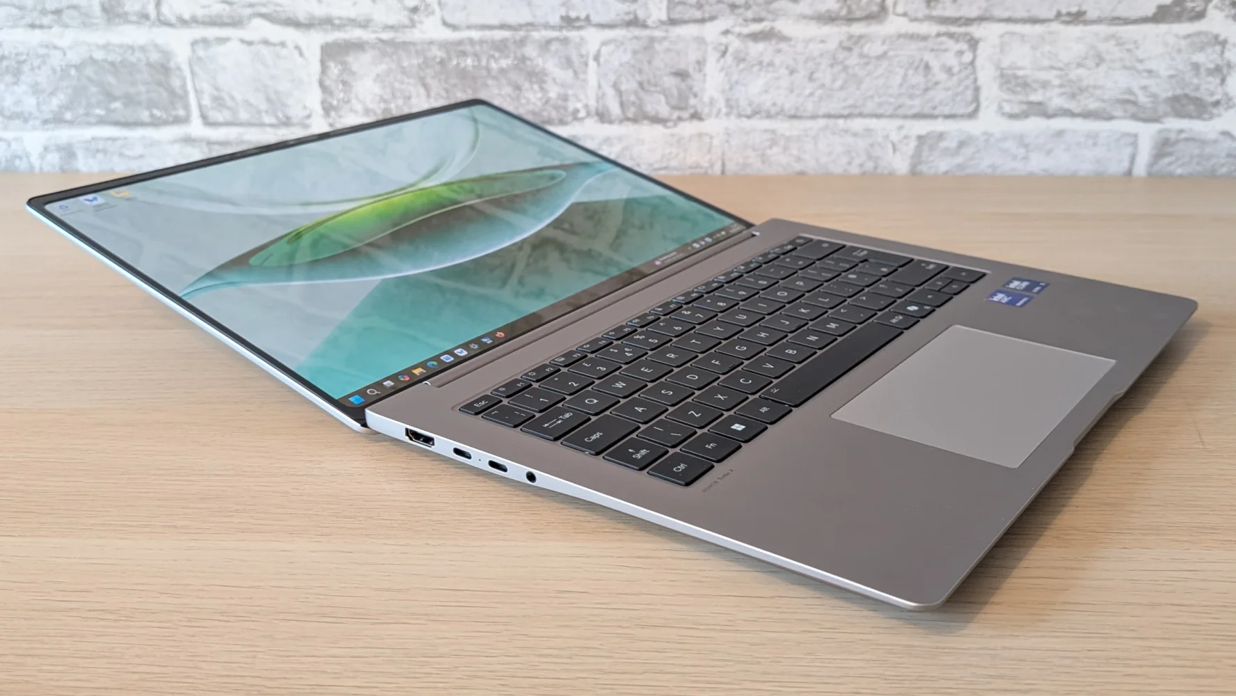 Đánh giá Honor MagicBook Pro 14 – Chiếc laptop lý tưởng cho người dùng cần hiệu năng mạnh và thiết kế cao cấp 23 Honor MagicBook Pro 1414