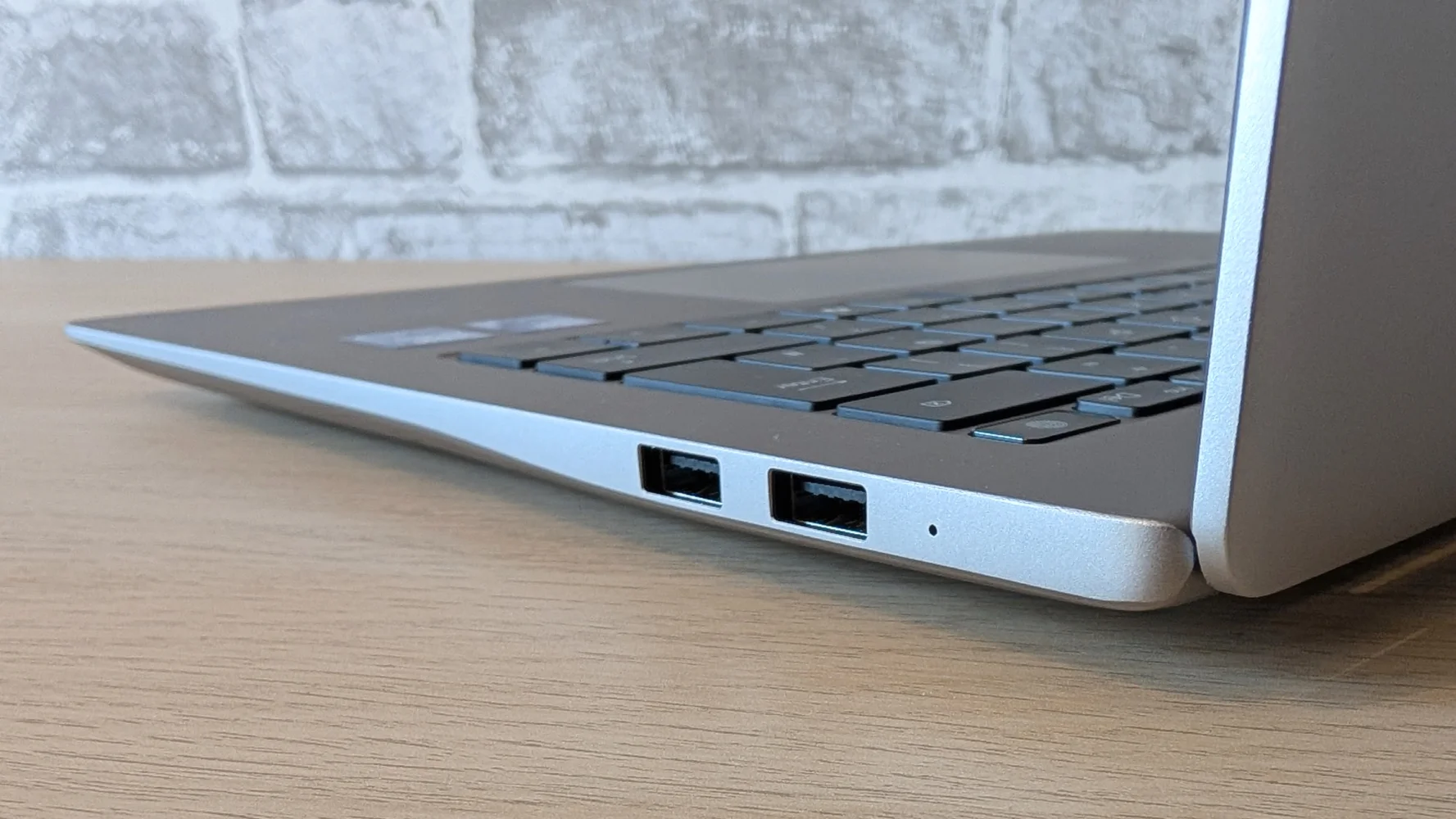 Đánh giá Honor MagicBook Pro 14 – Chiếc laptop lý tưởng cho người dùng cần hiệu năng mạnh và thiết kế cao cấp 22 Honor MagicBook Pro 147