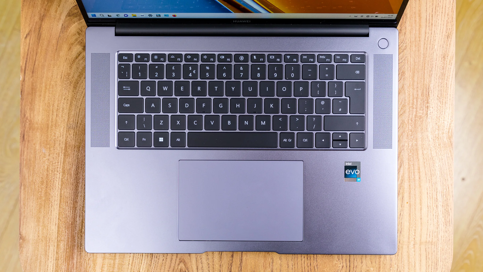 Đánh giá Huawei MateBook 16s – Chiếc laptop màn hình lớn 16 inch, hiệu năng mạnh mẽ với Intel Core cao cấp và thiết kế mỏng nhẹ 23 Huawei MateBook 16s.9