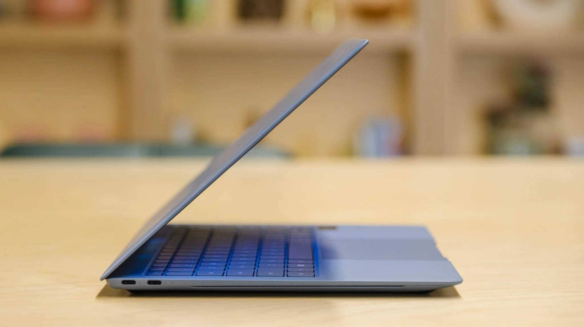 Đánh giá Huawei MateBook X Pro – Chiếc ultrabook cao cấp với thiết kế siêu mỏng nhẹ, màn hình sắc nét và hiệu năng mạnh mẽ 23 Huawei MateBook X Pro.18