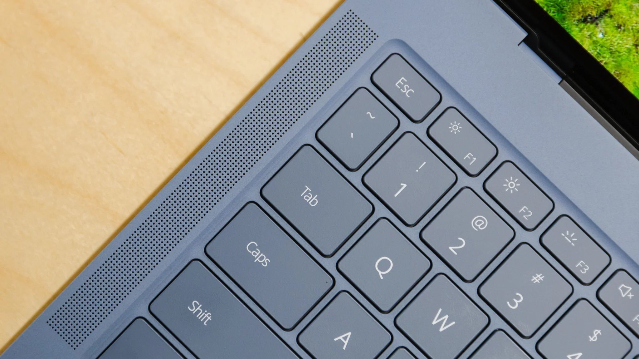 Đánh giá Huawei MateBook X Pro – Chiếc ultrabook cao cấp với thiết kế siêu mỏng nhẹ, màn hình sắc nét và hiệu năng mạnh mẽ 24 Huawei MateBook X Pro.7