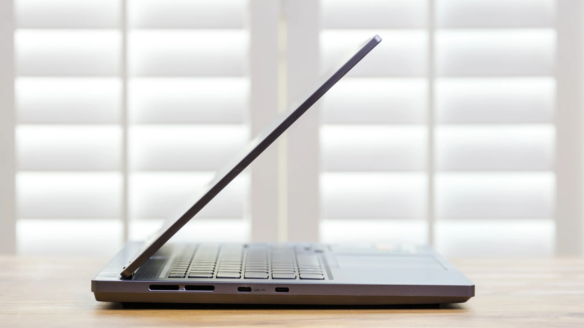 Lenovo Legion Slim 5 Gen 8.11