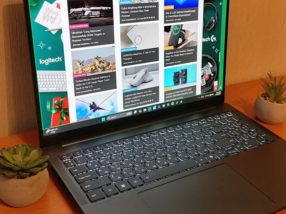 Đánh giá Lenovo Yoga Pro 9i Aura Edition (2025): Chiếc laptop sáng tạo cao cấp với hiệu năng đột phá và thiết kế thời thượng 93 Lenovo Yoga Pro 9i Aura Edition14.jpg