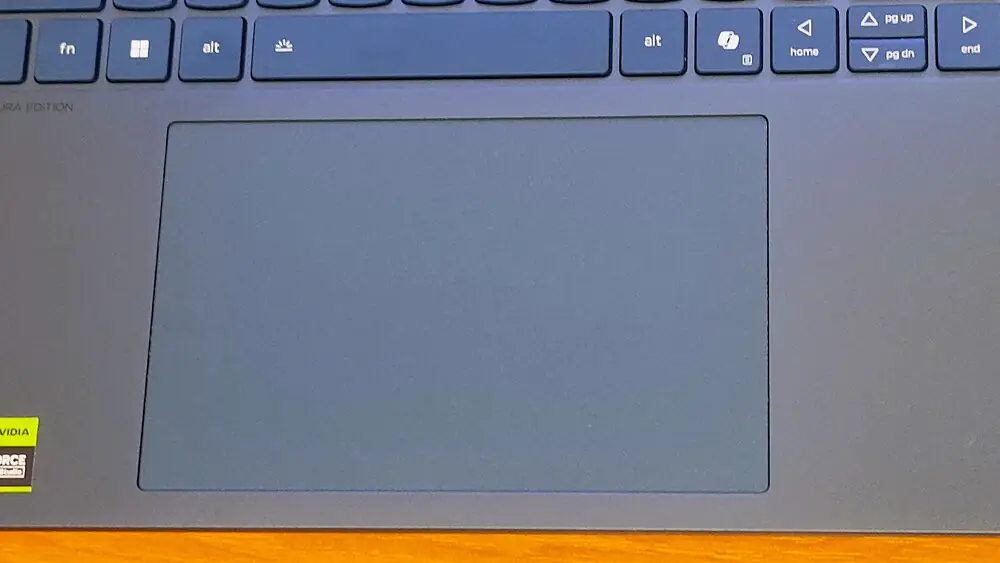 Đánh giá Lenovo Yoga Pro 9i Aura Edition (2025): Chiếc laptop sáng tạo cao cấp với hiệu năng đột phá và thiết kế thời thượng 78 Lenovo Yoga Pro 9i Aura Edition29.jpg