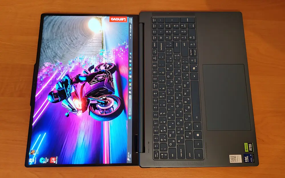 Đánh giá Lenovo Yoga Pro 9i Aura Edition (2025): Chiếc laptop sáng tạo cao cấp với hiệu năng đột phá và thiết kế thời thượng 67 Lenovo Yoga Pro 9i Aura Edition40.jpg