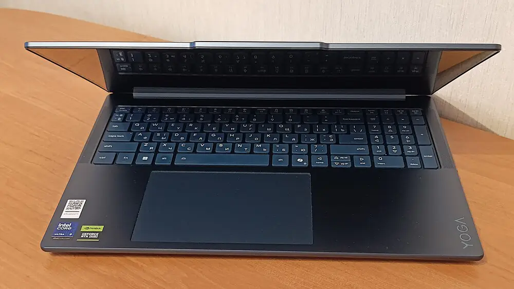 Đánh giá Lenovo Yoga Pro 9i Aura Edition (2025): Chiếc laptop sáng tạo cao cấp với hiệu năng đột phá và thiết kế thời thượng 62 Lenovo Yoga Pro 9i Aura Edition45.jpg